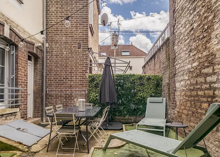 Maison Du Bonheur - Terrasse - Stationnement Facile - Proche Hypercentre Troyes